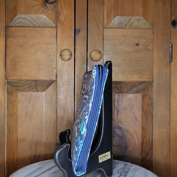 Vera Bradley Factory Personal Travel Organizer - Picture 7 of 13